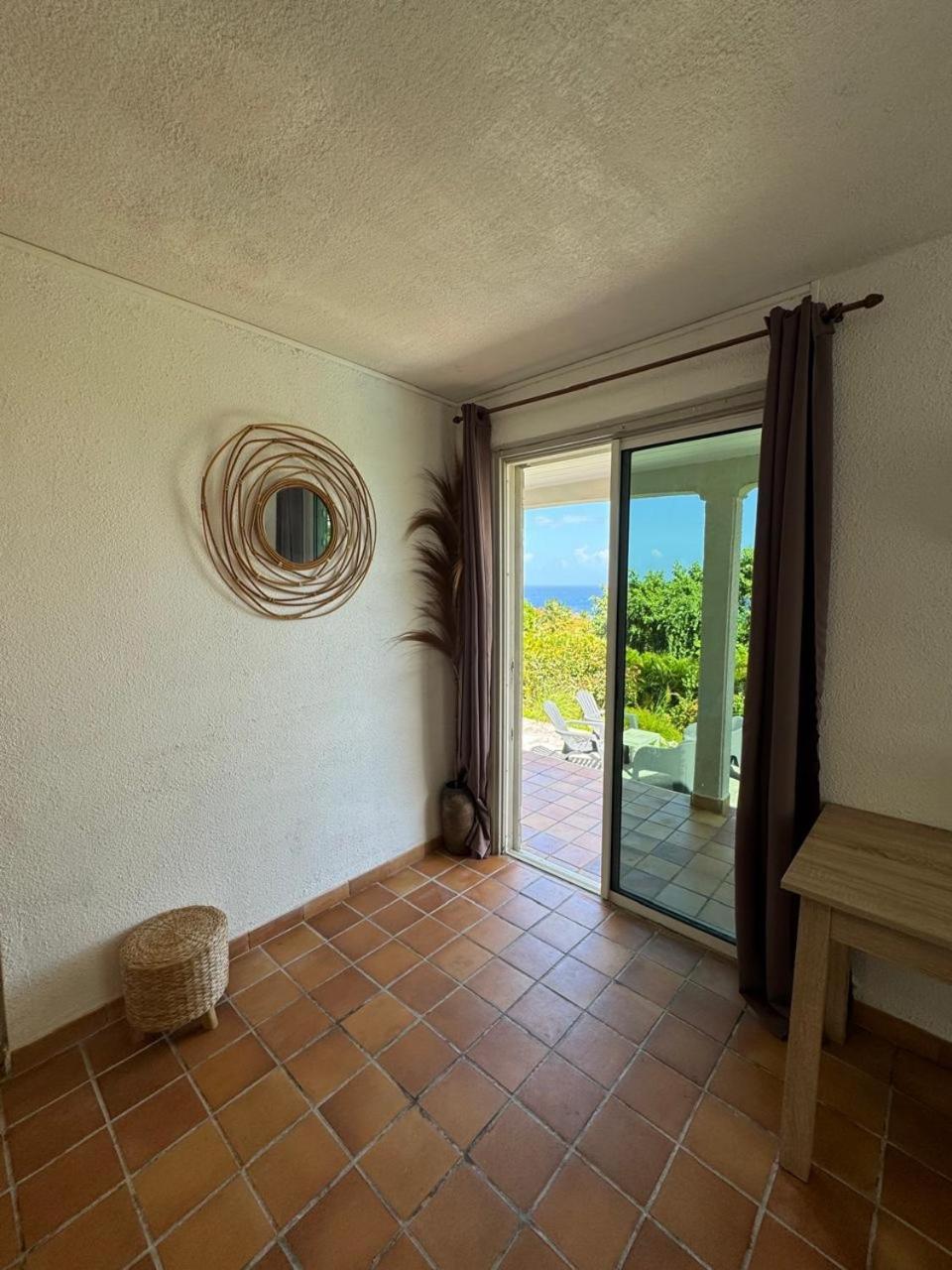 Villa Fleurie Le Moule Exteriör bild